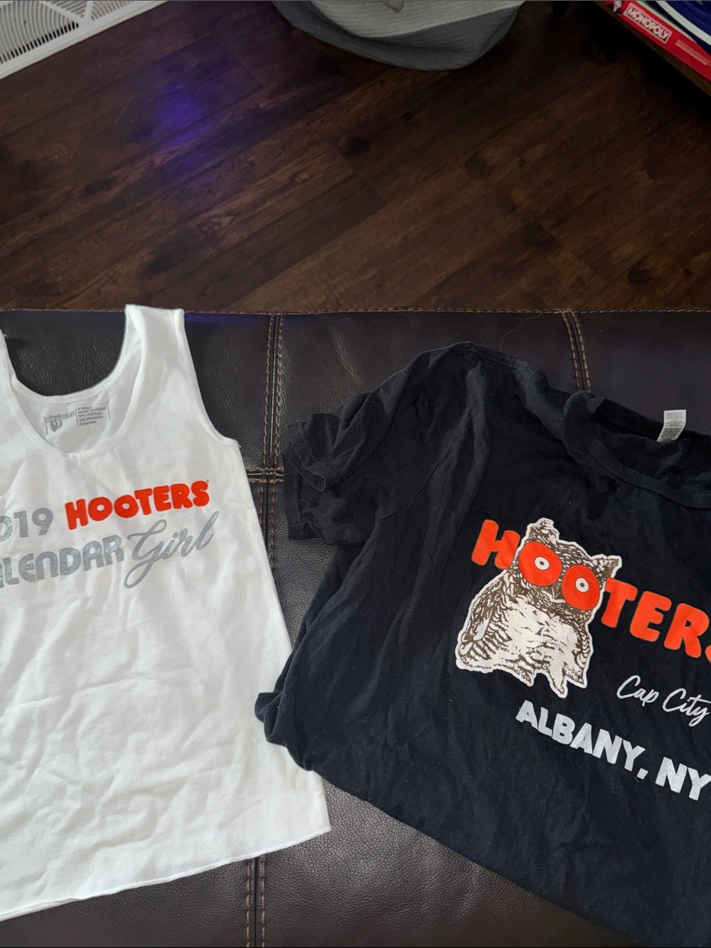 Hooters, Tank (XS) & Albany T (L)